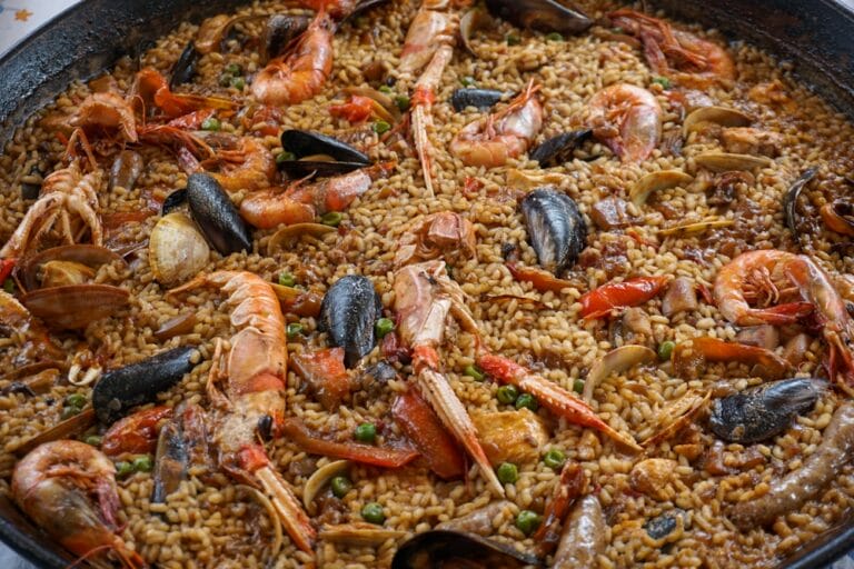 paella aus spanien